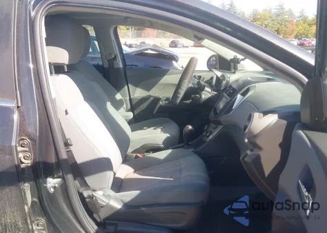 2015 Chevrolet Sonic Lt Auto из США, поврежденный, VIN 1G1JC5SH0F4163799